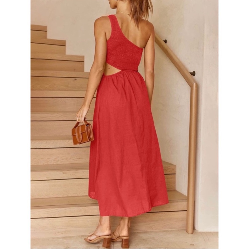 KIRUNDO Sleeveless One Shoulder Smocked Cut-out Maxi Dress in Maroon - Picture 15 of 16
